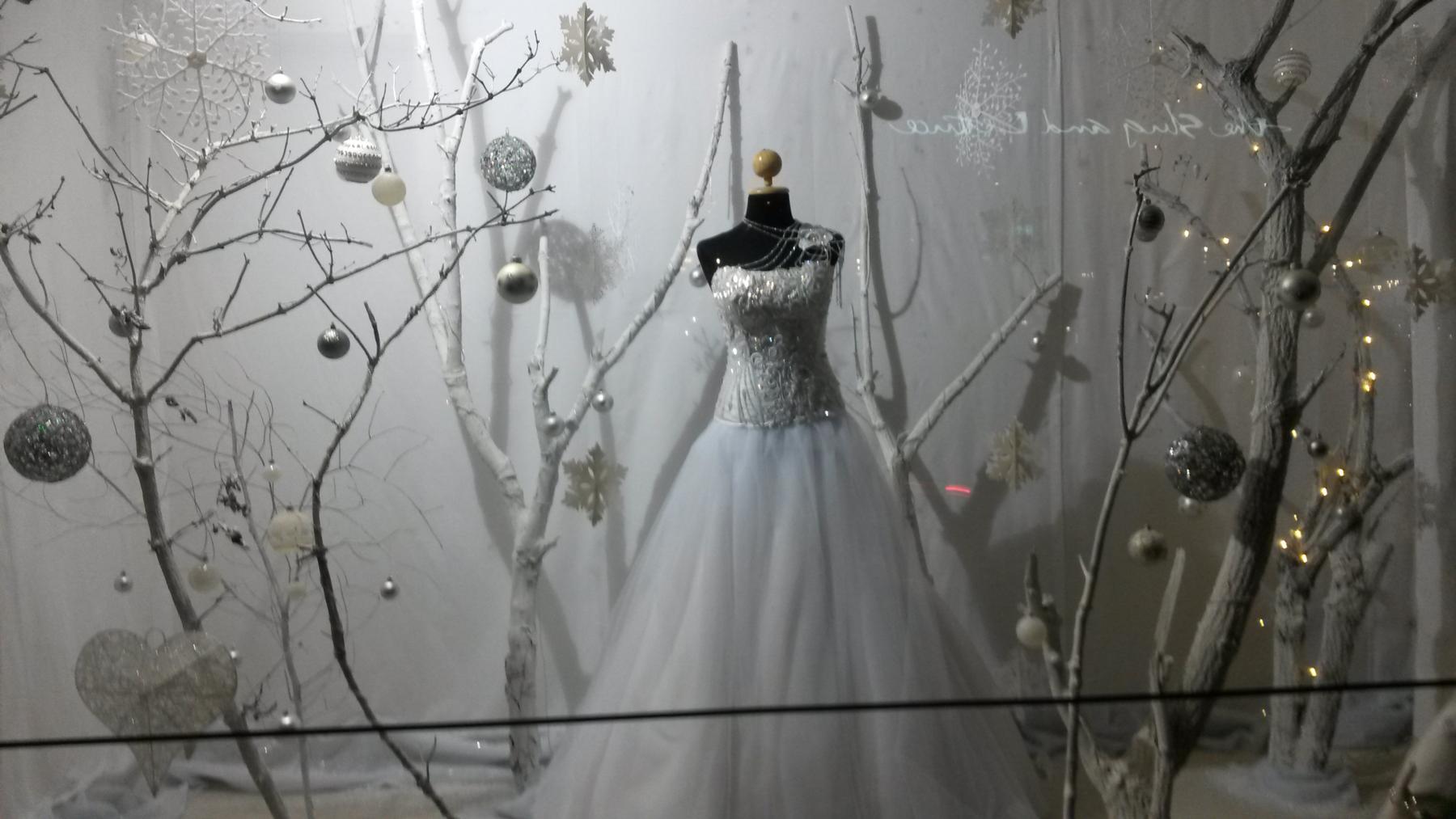 Beautiful Bridal Boutique Christmas Window Displays - Business - Bridal  Buyer