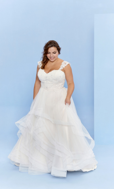 Curves best sale couture bridal