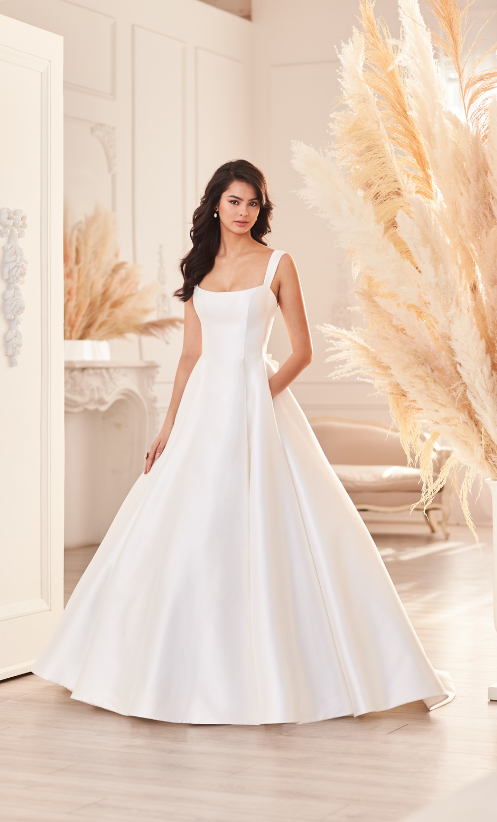 Presenting the new Vera Wang Bride 2024 Collection from Pronovias