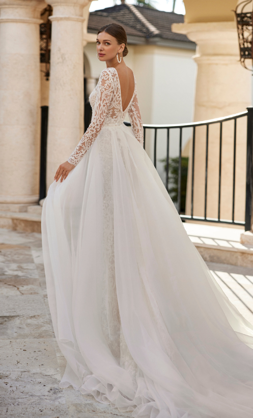 Rosa Clará presents its 2024 collections - Collections - Bridal Buyer