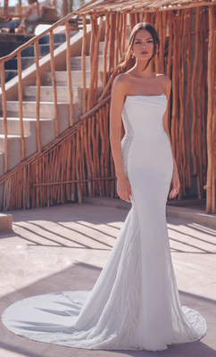 2025 bridal trends: Samara from Blue by Enzoani 