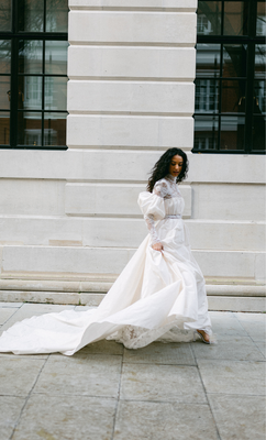 Halfpenny London is one of Britian’s most iconic contemporary bridal designers 
