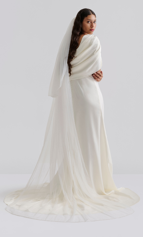 The dress is perfect for brides that want to look effortlessly chic