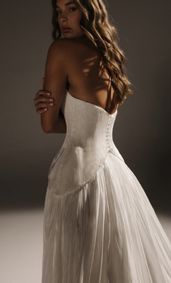 A stunning two-piece style by Hera Couture