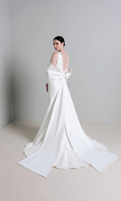 TG1084 - Oversized Detachable Satin Bow with Streamers by Justin Alexander