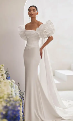 The 'Trizia' Cape by Rosa Clara