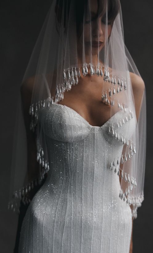 Tear drop edging by Leah Da Gloria 