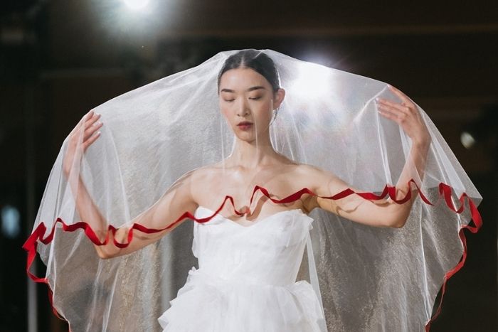 We’re Obsessed With Veils & Here’s Why…