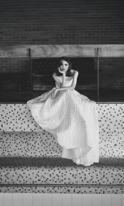 Sculptural jacquard with a modern edge Sculptural jacquard with a modern edge