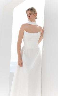 8. Maxi Minimalism by Elbeth Gillis