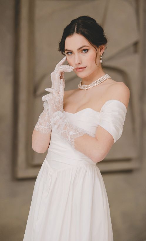 6 COMPOSED SILHOUETTES