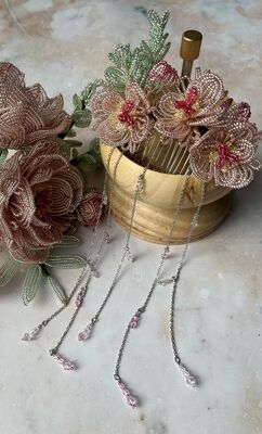Delicate beaded floral accessories 