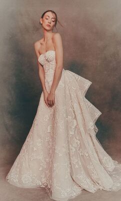 Petal Power: Pronovias